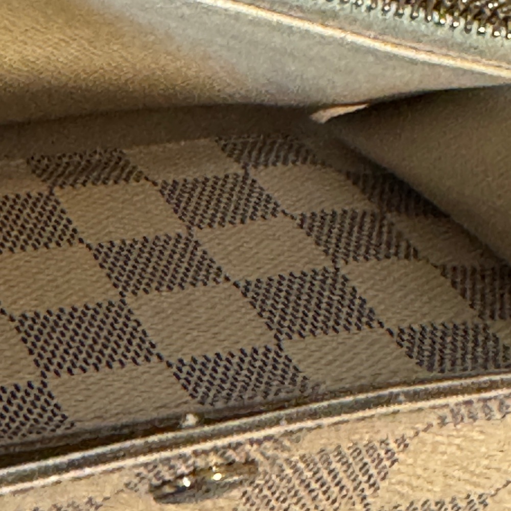 Louis Vuitton Damier Bifold Checkered Clutch - Picture 9 of 16